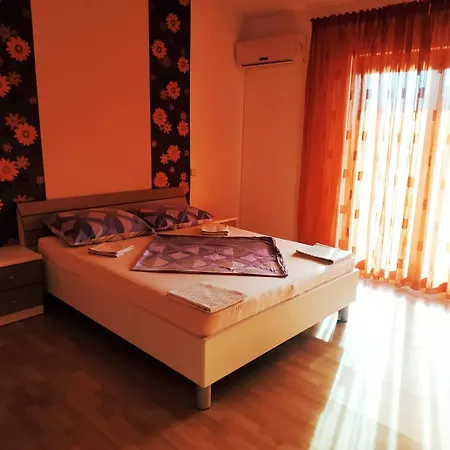 Apartman Palma 7 *